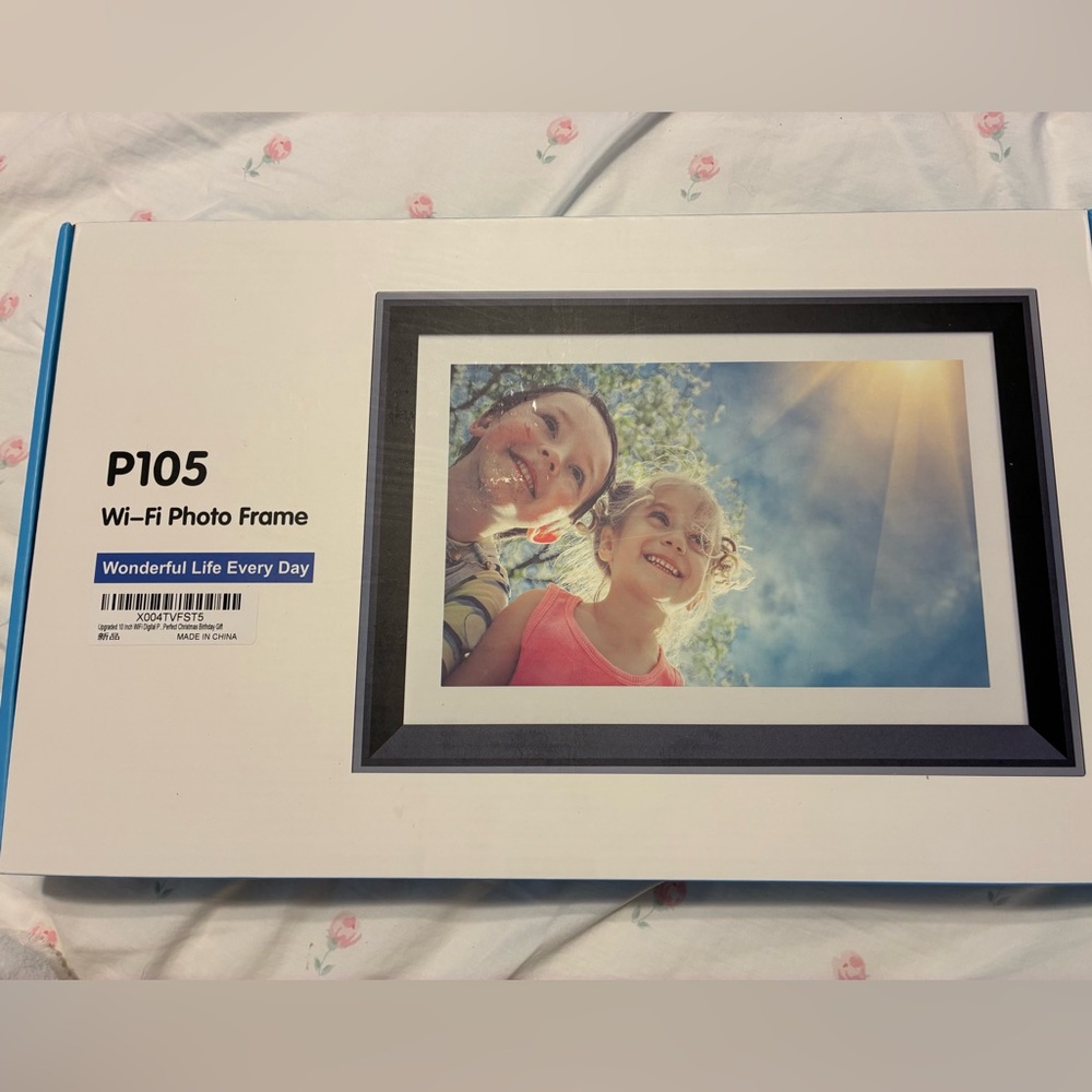 Brand New 10 Inch Smart WiFi Photo Frame